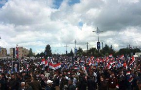 الرئيس الأسد يرعى احتفال القنيطرة بعيد الجلاء
