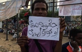 علي الحاج: على القوى السياسية الاتفاق على مجلس وزراء مدني