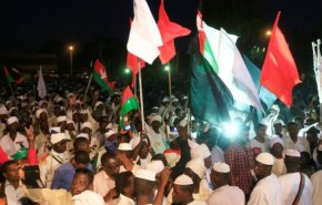 السودان ..قيادات في المعتقل ورئيس البرلمان تحت الإقامة الجبرية
