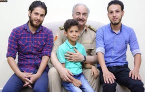 'حكومة الوفاق الوطني' تلاحق أبناء حفتر في قبرص

