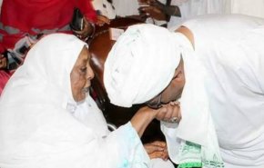 والدة البشير تطلب زيارته في السجن
