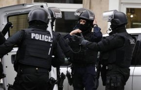فرنسا توقف أشخاصا خططوا لهجوم 'كبير' على قوات الأمن