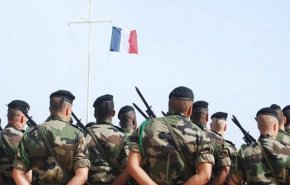 شاهد .. قوات فرنسية تتجول في مناطق سيطرة حفتر!