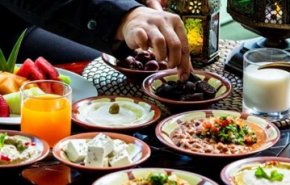 5 أطعمة ضارّة ممنوع أن تكسر بها صيامك في رمضان