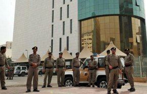 شاهد فضيحة جديدة للنظام السعودي ... الى هذا الحد وصل القمع!