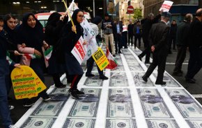 طهران.. لا تفاوض على طاولة ترامب+فيديو