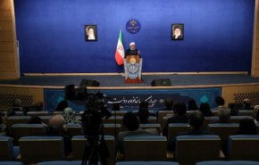 الرئيس روحاني: الايام الصعبة الراهنة امتحان الهي كبير للجميع