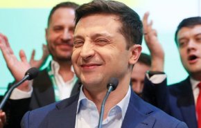 الرئيس الأوكراني يتوجه إلى  سكان شبه جزيرة القرم بـ 