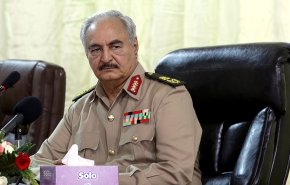 تعرف على بلدين عربيين يقودان حرب حفتر الإعلامية