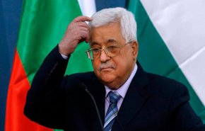 700 شخصية فلسطينية تحذر رئيس السلطة من كارثة قادمة