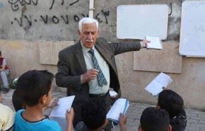 شاهد بالفيديو... مبادرة إنسانية فريدة على الرصيف العراقي!