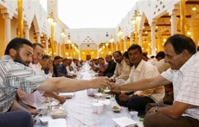 طبيب بريطاني يفجر مفاجآت عن أثار صيام رمضان على صحة الإنسان