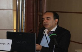 قصة بروفسور إيراني معتقل في أميركا بسيناريو مدبر