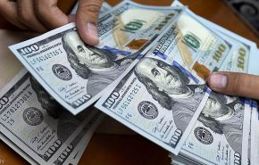 الدولار يواصل هبوطه من أعلى مستوى له في عامين
