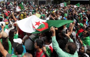 من ترشح لانتخابات الرئاسة الجزائرية .. لا أحد!