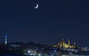دولتان تعلنان عدم ثبوت الهلال..أيهما؟