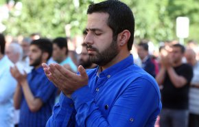 شاهد بالصور..اقامة صلاة عيد الفطر في ارجاء ايران (2)
