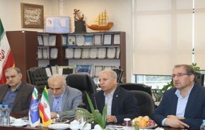 الحرب الاقتصادية المعادية فرصة لاستغناء ايران عن النفط