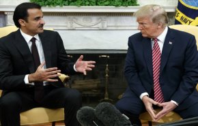 شاهد: ترامب يتحدث مجددا عن اموال الدول العربية، وأمير قطر يرد