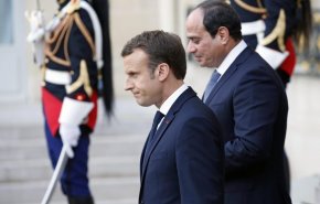 ماكرون يهاتف السيسي حول الملف الليبي 
