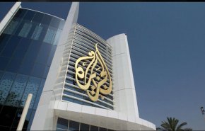 إعلامي سعودي يحرّض على قصف الجزيرة..هذا ما فعلت به تويتر!