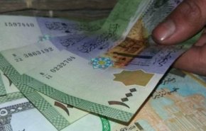 الدولار يحلق امام الليرة السورية.. وخبراء يكشفون السبب!