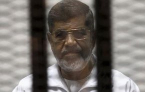 تفاصيل اللحظات الأخيرة لوفاة محمد مرسي