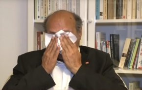 شاهد.. المرزوقي يبكي مرسي بحرقة