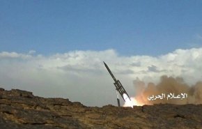 'بدر F' الباليستي يضرب تجمعات المرتزقة قبالة نجران
