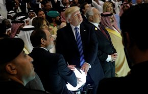 شاهد: مؤتمر.. لبيع فلسطين 