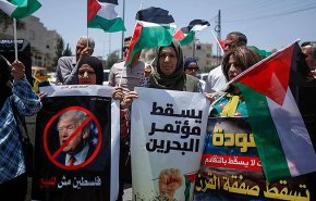 الشعوب العربية تلفظ قادتها و’مزاد المنامة لبيع فلسطين’