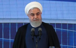 الحظر الاميركي ضد قائد الثورة خطوة حمقاء وتثير السخرية