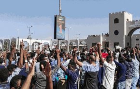أسرار جديدة عما حدث في الإطاحة بعمر البشير 