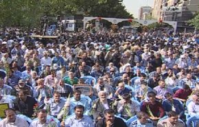 تشييع رفات 150 شهيدا للحرب المفروضة والمراقد المقدسة