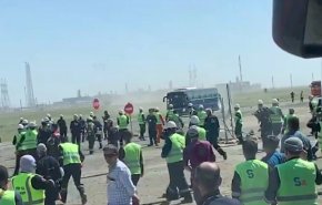 مشاهد قاسية من الاعتداء على مهندسين عرب في كازاخستان