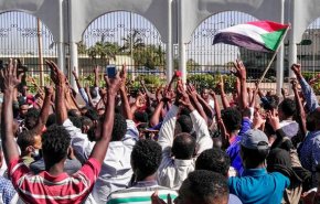 7 قتلى وعشرات المصابين في إحتجاجات السودان

