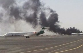 اليمن يقصف مطار 