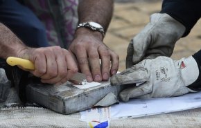 إسبانيا تفكك شبكة لتهريب المخدرات قوامها أفراد عائلة مغربية
