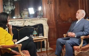 شاهد: عندما يغار وزير الخارجية الاميركي من ظريف