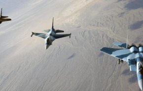 استهداف القاعدة العسكرية بمطار معيتيقة الدولي بطرابلس