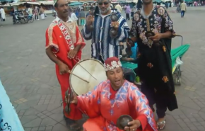 'ساحة القصص والافاعي' في المغرب!