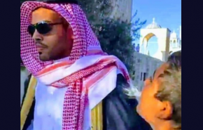 'بصقة القرن'.. في وجه مروجي 'صفقة القرن'