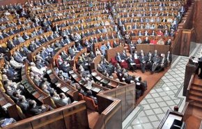 بالفيديو.. دولة عربية والتعليم فيها بالفرنسية!