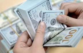 الدولار يتخطى حاجز الـ600 ليرة سورية مرة اخرى!