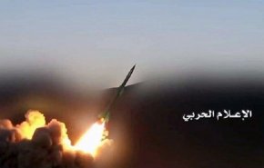 هجوم صاروخي للجيش واللجان على مقر قيادة تحالف العدوان
