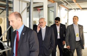 واشنطن تفرض عقوبات على ظريف

