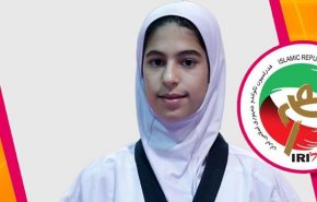 لاعبة تايكواندو ايرانية تتقلد الذهبية ببطولة العالم للاشبال والزهرات

