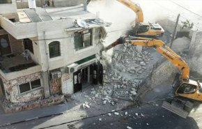 استعدادات لهدم منزلي منفذي عملية 