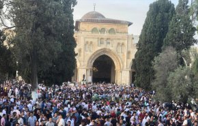 الفلسطينيون يقفون صفا واحدا بوجه الاعتداءات على الاقصى
