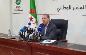 الجزائر.. ميهوبي ينفي نية حزبه شل البرلمان